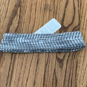 Lululemon Flyaway Tamer Headband II